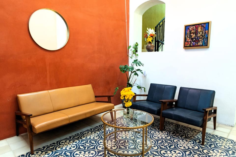 Living room, Decorative detail, Seating area