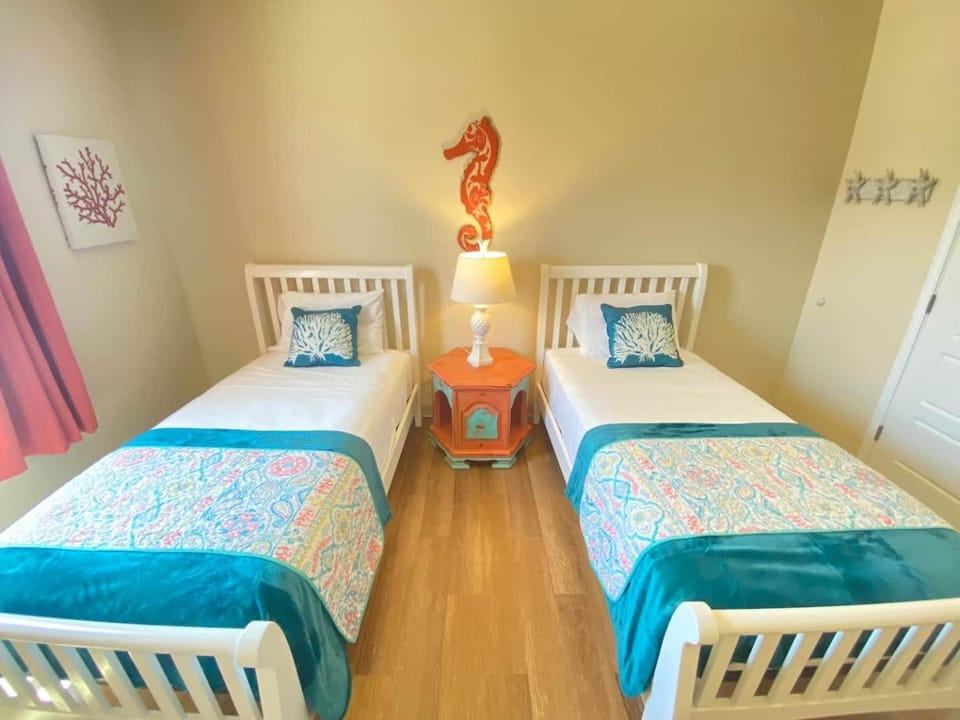 Have a beachy time at this 5 star townhome! House in North Padre Island