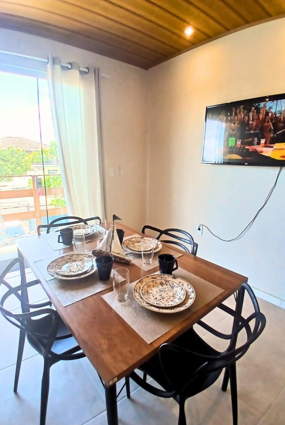 Communal lounge/ TV room, Dining area