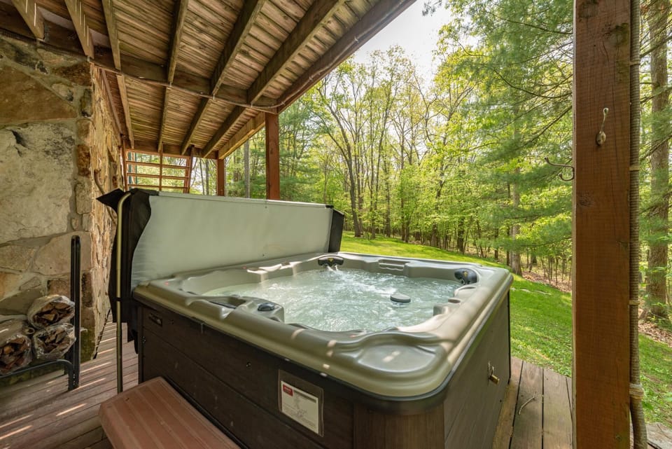 Shadycrest Cove House in Deep Creek Lake