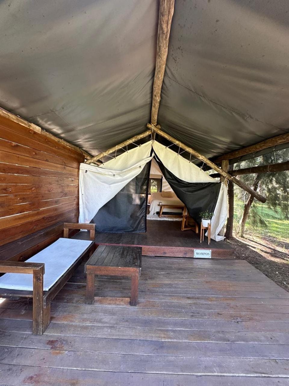 Day, Bedroom