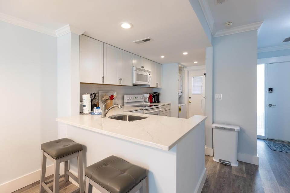 48 Hilton Head Cabanas Villa in South Forest Beach