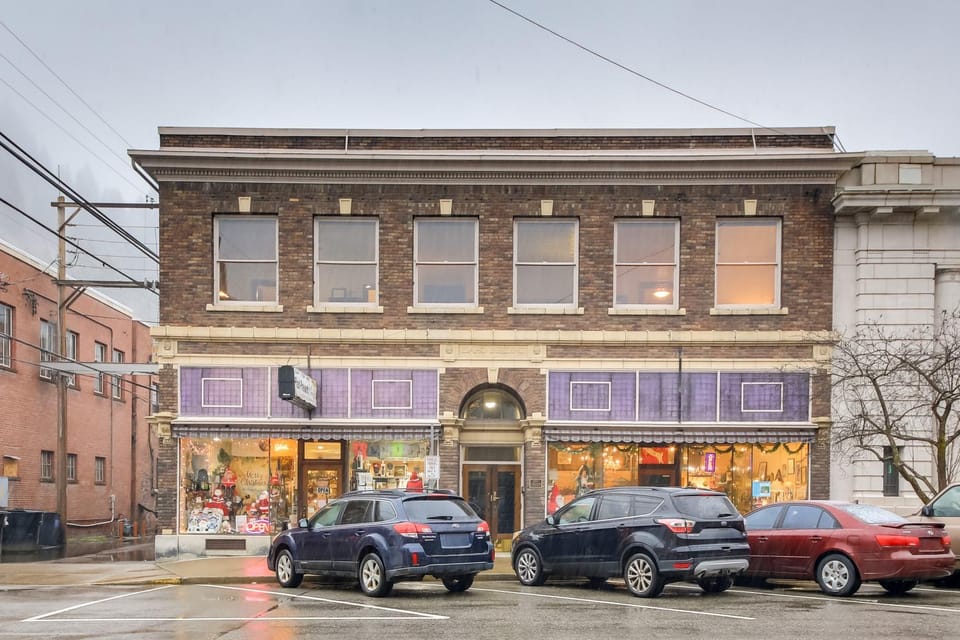 Ski & Explore! Charming Downtown Wallace Condo House in Wallace