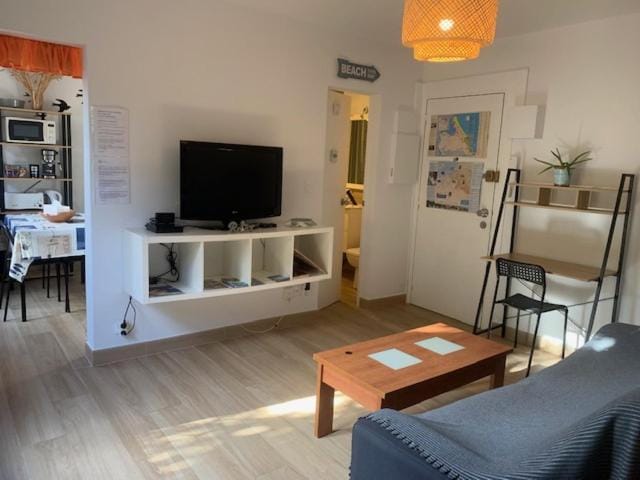 OCEAN PLAGE Appartement-terrasse-garage-wifi-draps et serviettes Apartment hotel in Hendaye