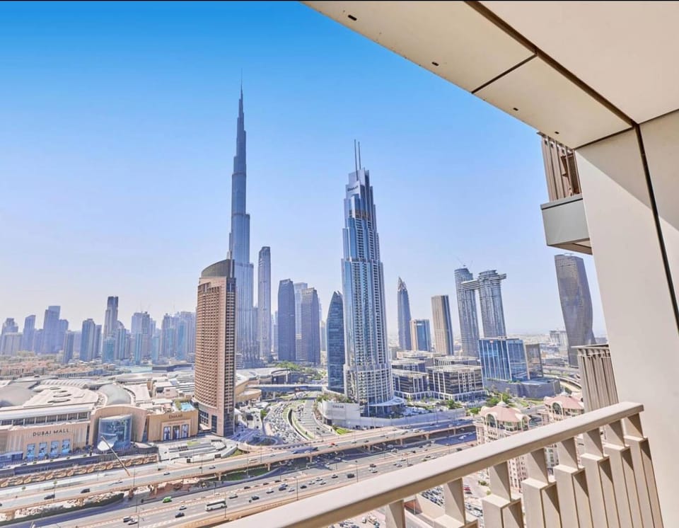 Property building, View (from property/room), Balcony/Terrace