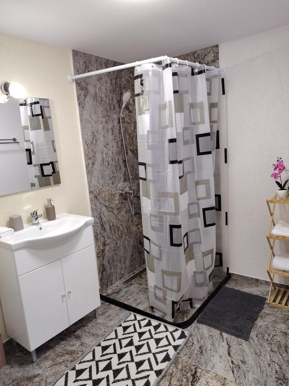 Shower, Bathroom