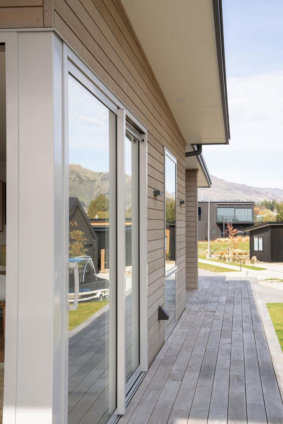 McNeil Luxury Studio Bed and Breakfast in Wanaka