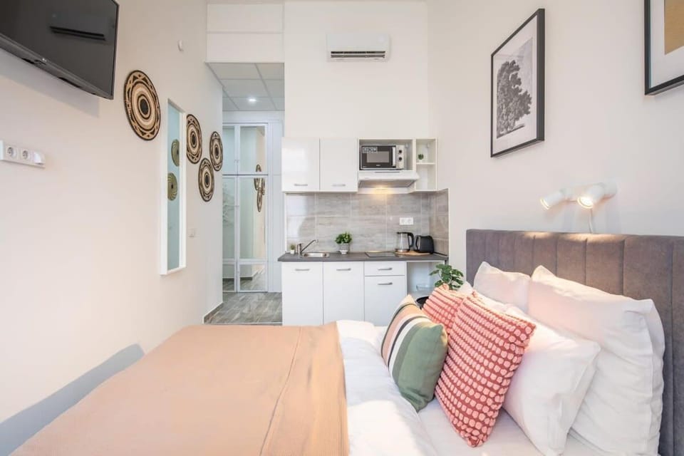 Great studio near the Synagogue Apartment in Budapest