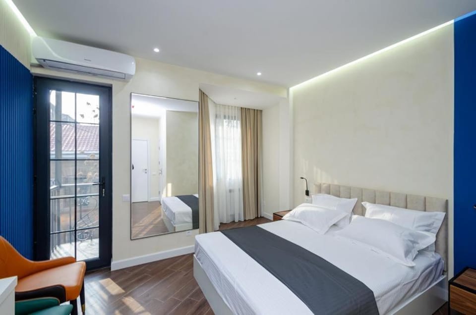 Bed, Photo of the whole room, Bedroom, towels, wardrobe