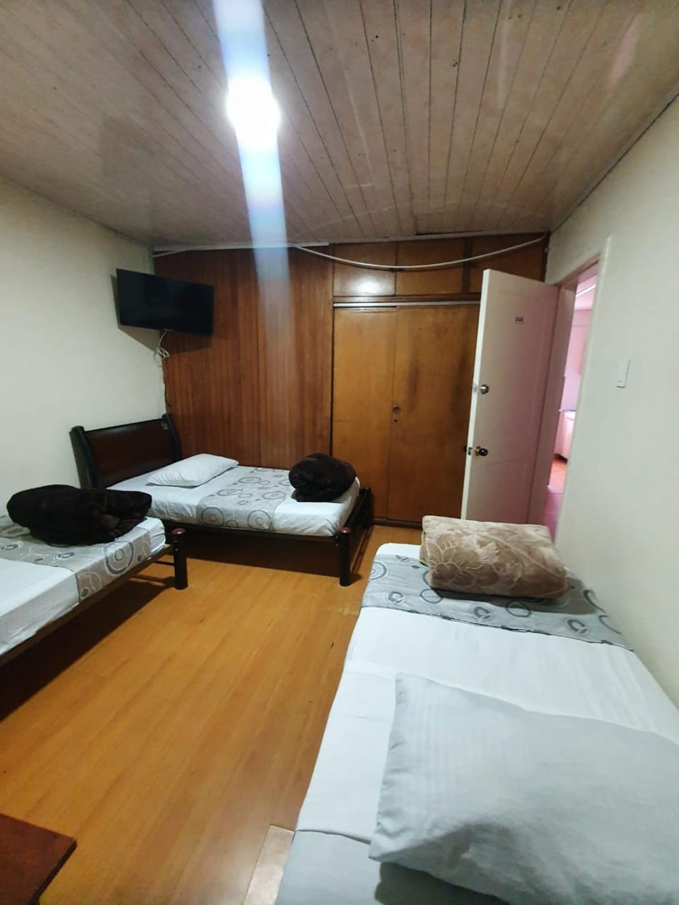 Photo of the whole room, wardrobe