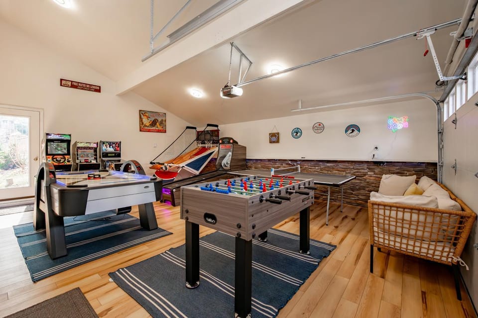 Ronnies Retreat House in Deep Creek Lake