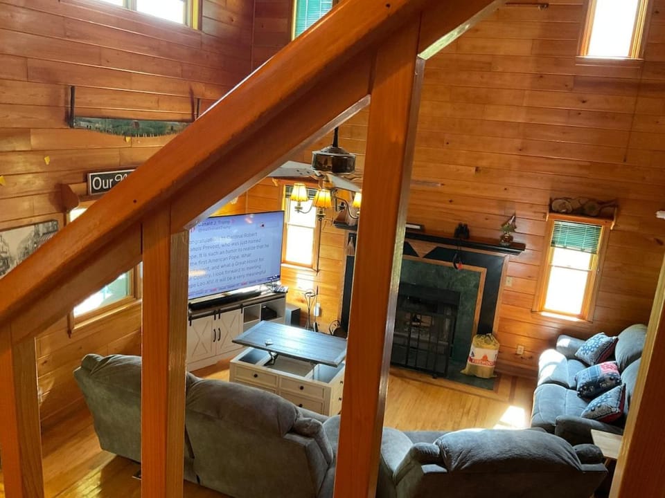 Hancock Hills Smoky Mountain Retreat CosbyTN Chalet in Sevier County