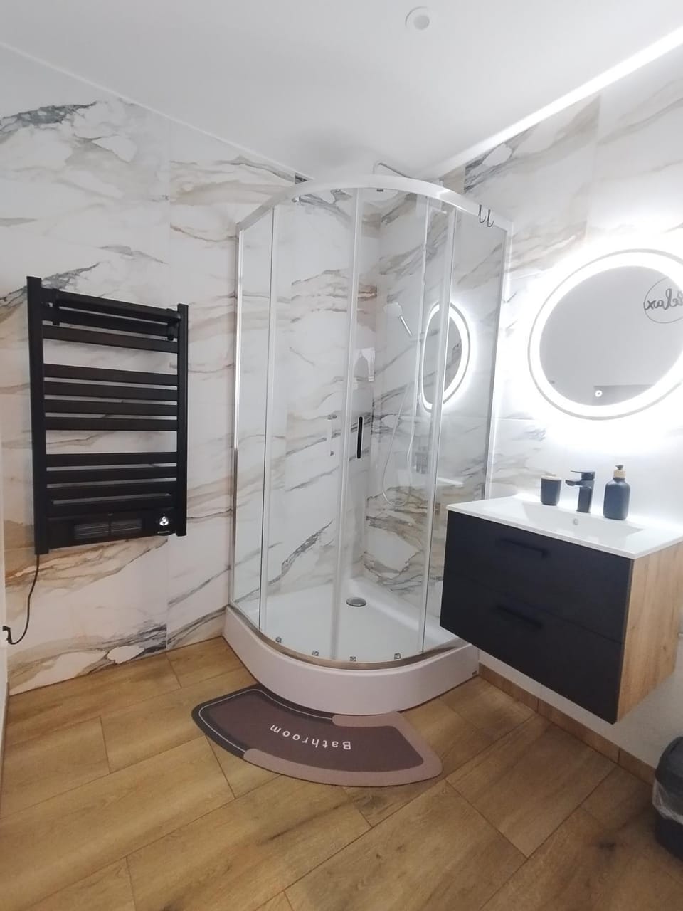 Shower, Bathroom, dryer