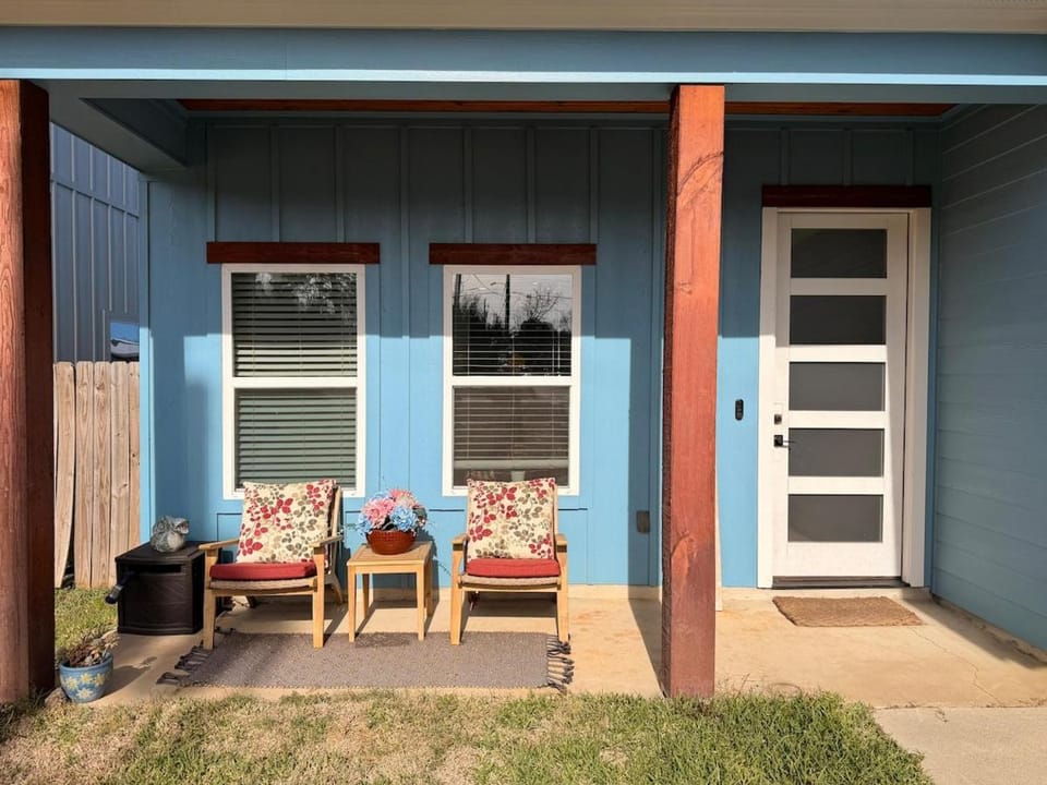 Wanderlust House House in Shreveport