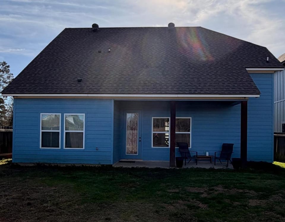 Wanderlust House House in Shreveport