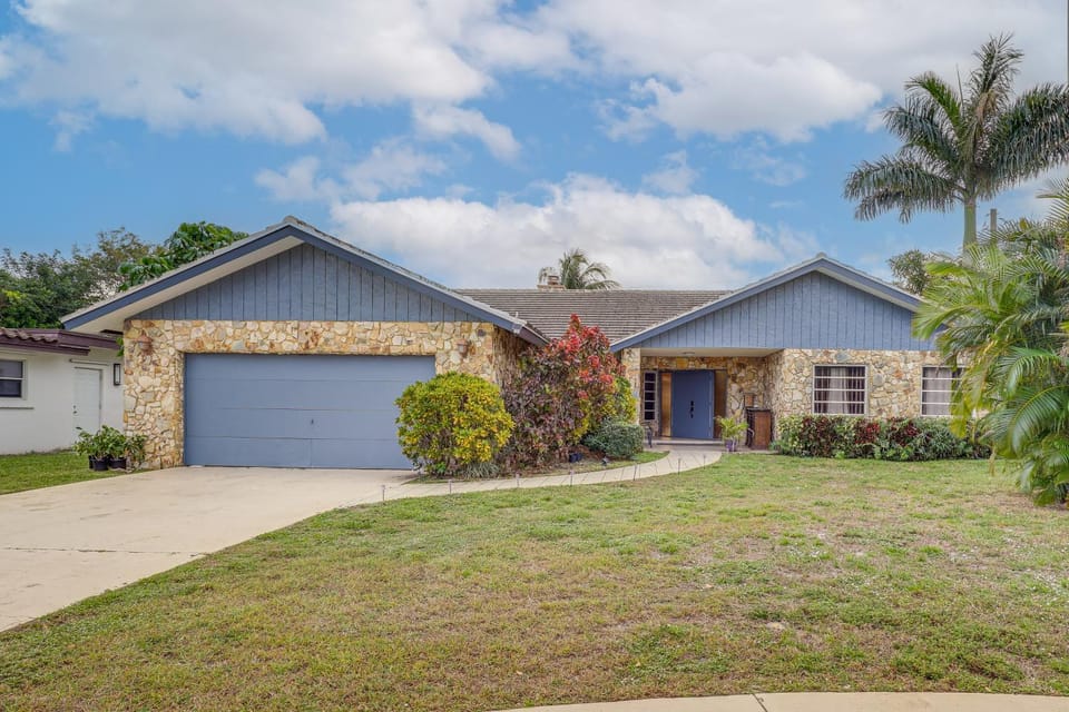 Spacious Family Escape w/ Pool in Deerfield Beach! House in Deerfield Beach