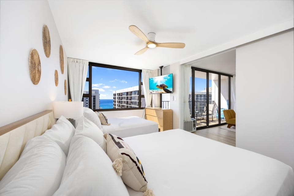 Bed, Bedroom, Sea view