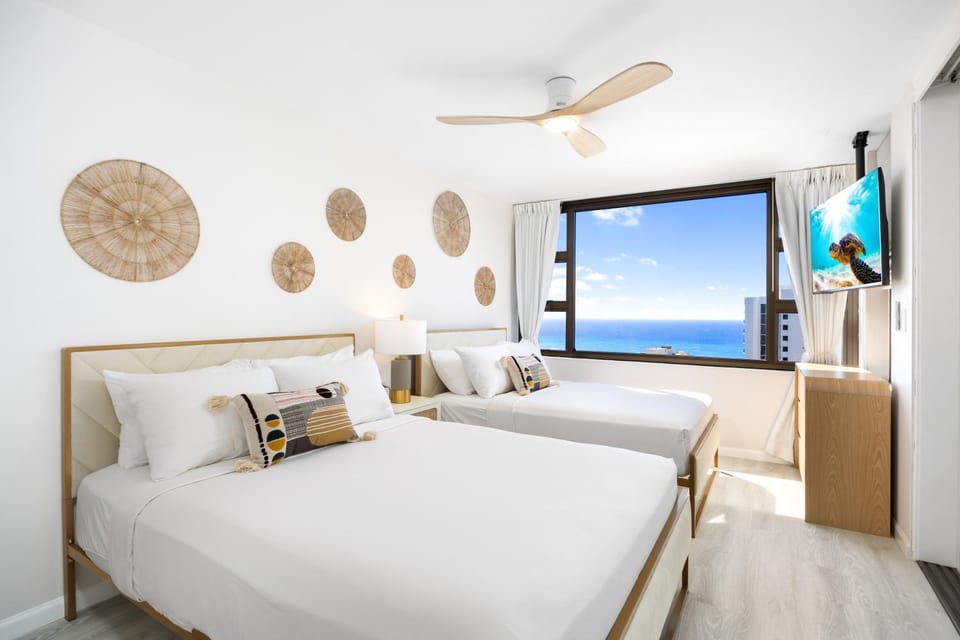 Bed, Bedroom, Sea view