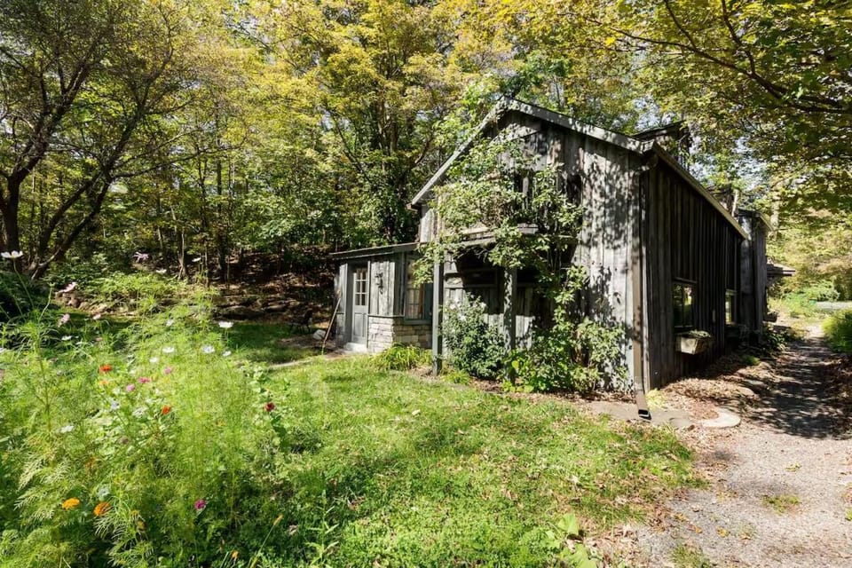 Property building, Natural landscape