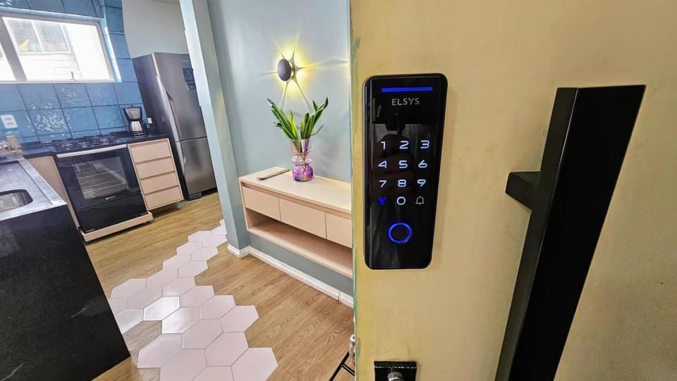 Apartamento Multicores 2AC Wi-Fi e garagem Apartment in Salvador