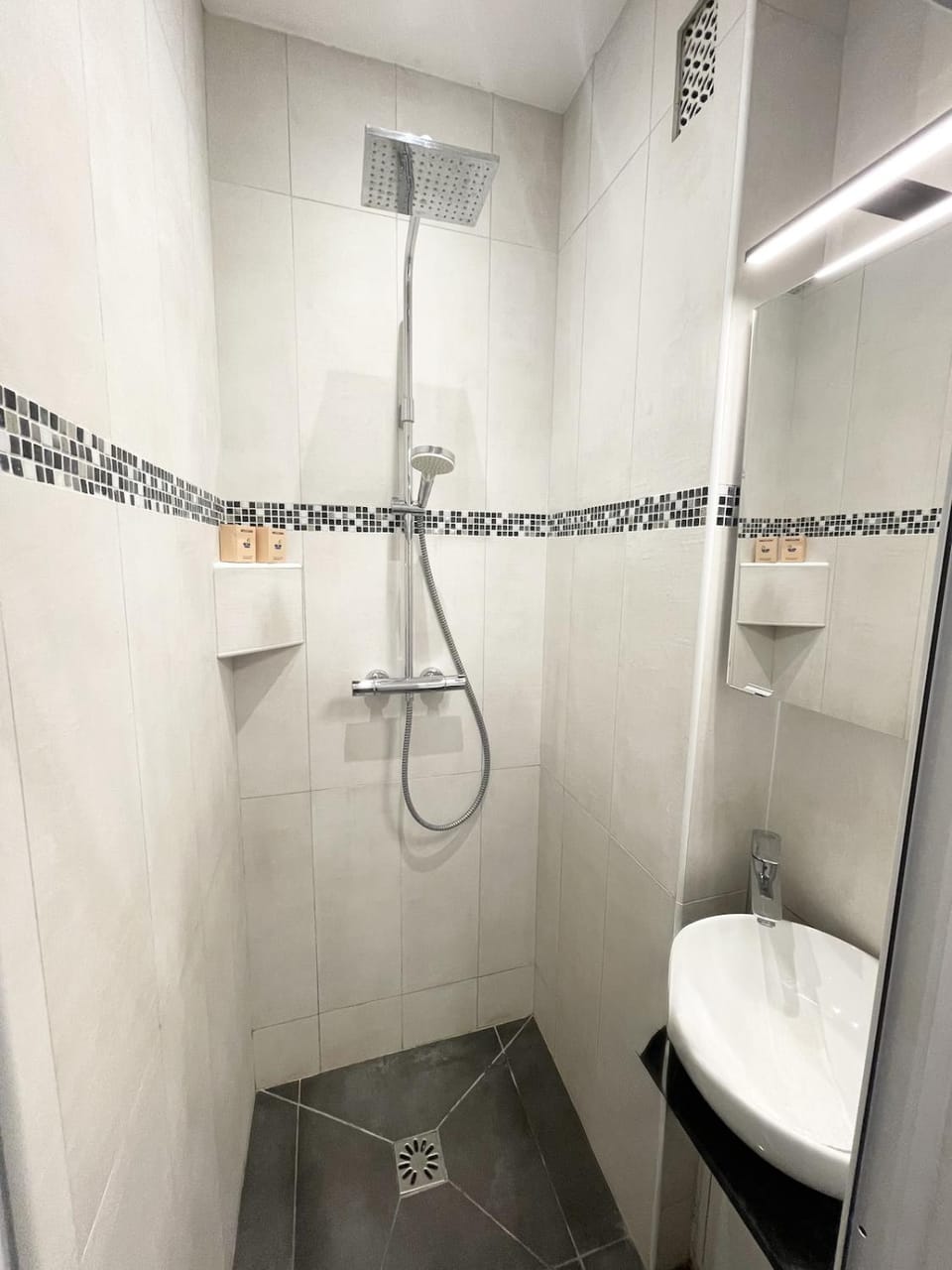 Cosy Studio in Antony - Easy Access to Paris Apartment in Île-de-France