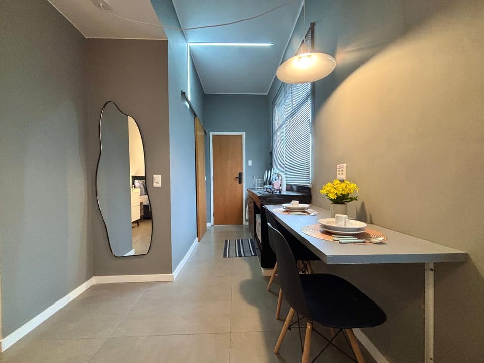 Apartamento studio moderno em Copacabana perto da praia, metrô e bares Apartment in Rio de Janeiro