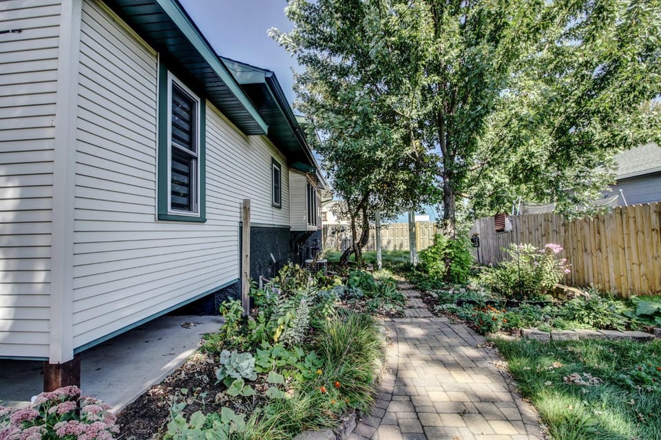 Garden, Garden view
