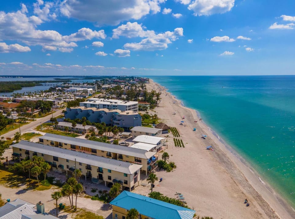 Sunburst Condo Apartment in Manasota Key