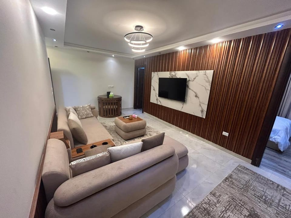 شقة فندقية المهندسين ميدان لبنان4 Apartment in Egypt