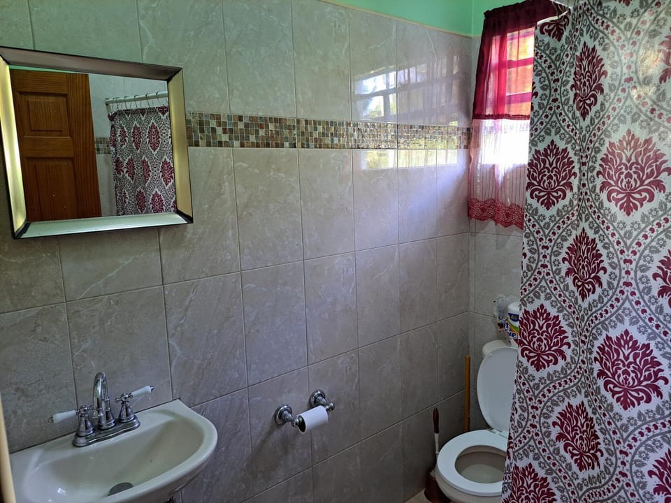 Parrot Heights Apartment in Caribbean