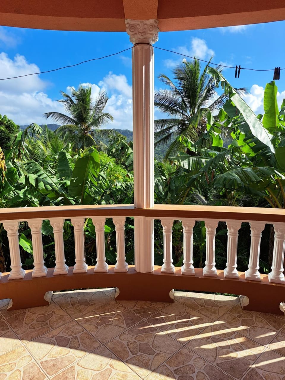 Parrot Heights Apartment in Caribbean