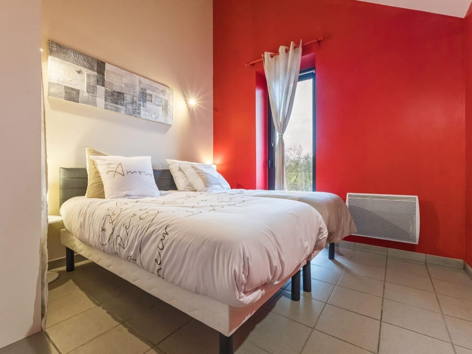 Gîte rural rénové avec terrasse en campagne, accepte animaux - FR-1-306-1327 House in Pays de la Loire