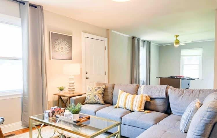Pet-Friendly 4BR Family Home with Fenced Yard House in Raleigh