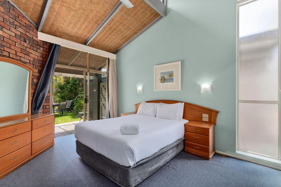 Poolside Villa Villa in Sapphire Beach