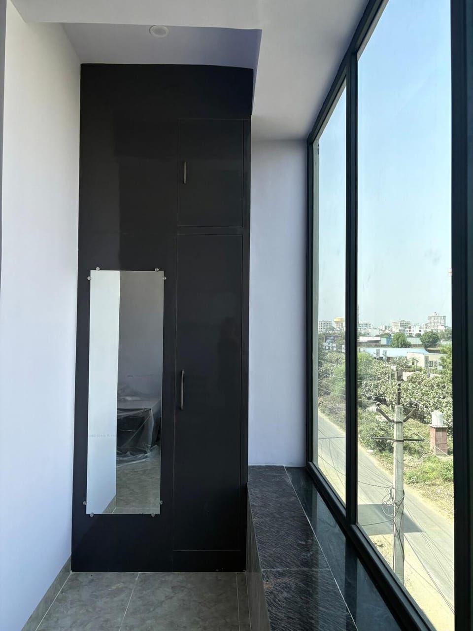 Stunning 2BHK 2 Baths Flat Travel & Work Friendly Apartment in Jaipur