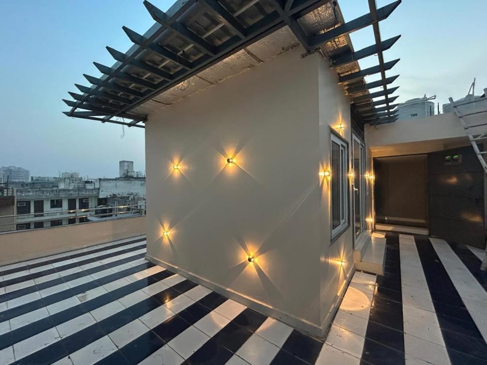 The Crown Jewel Private Rooftop & Luxury Lounge Apartment in Gurugram
