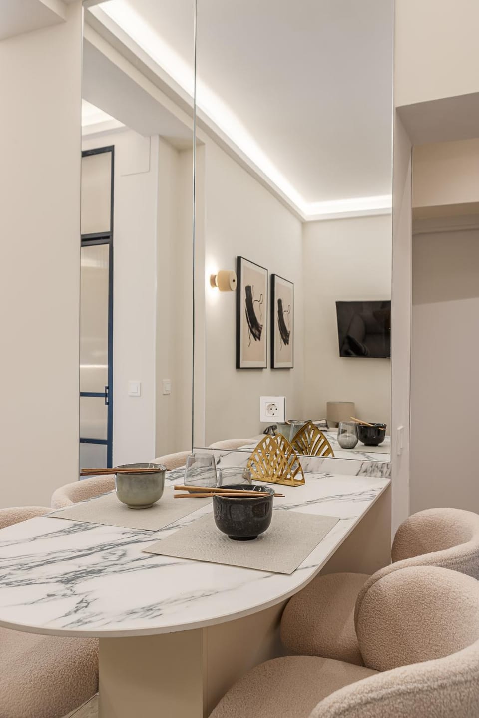 Queen's Chueca Boutique IV - Alojamiento corta estancia Apartment in Centro