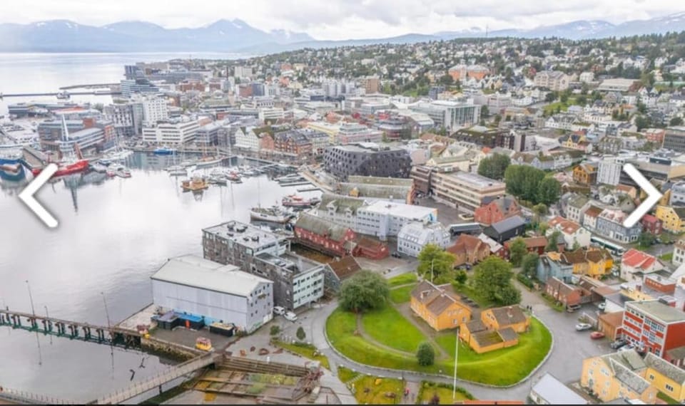 Day, Natural landscape, Bird's eye view, City view, Mountain view, Sea view