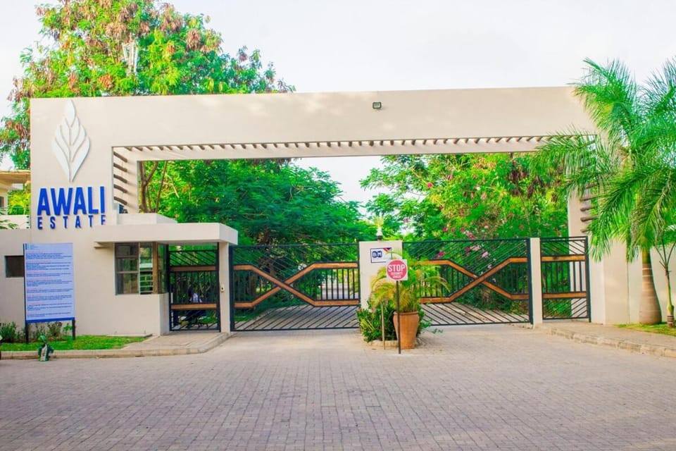 Day, Garden view