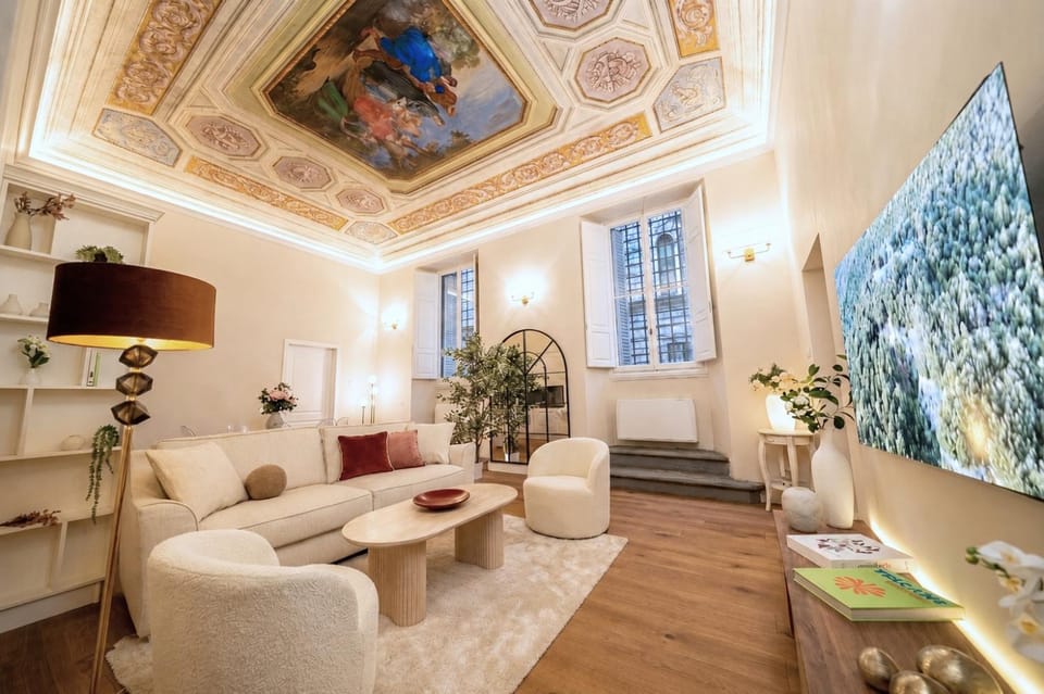 Living room, Seating area