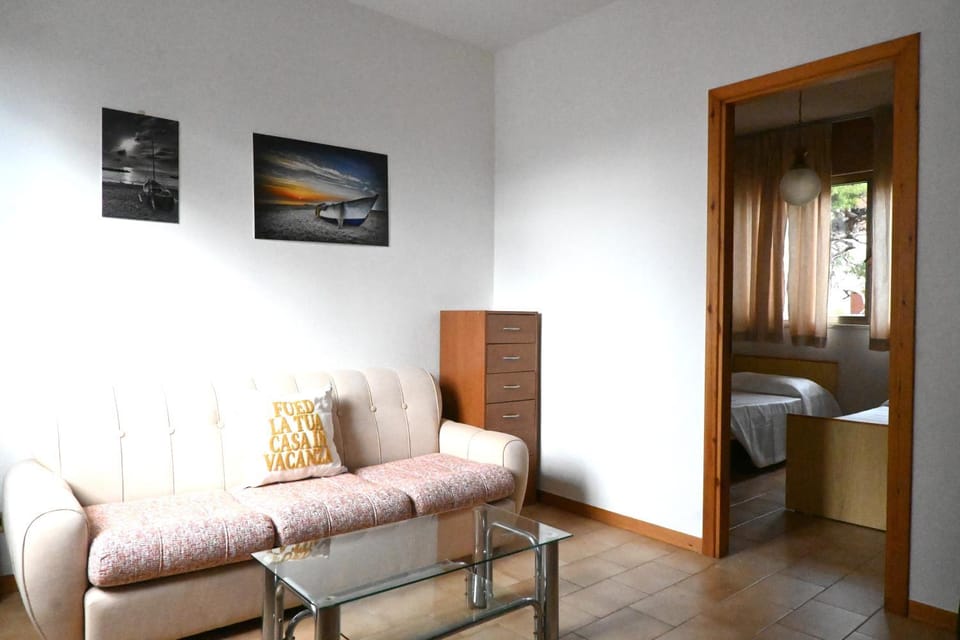 M451 - Marcelli, luminoso quadrilocale con posto auto Apartment in Marcelli