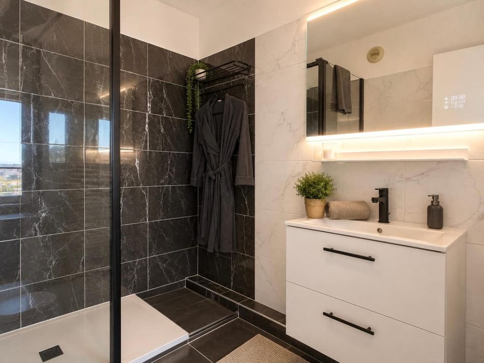 La Marina Cannes Suites Hotel in Mandelieu-La Napoule
