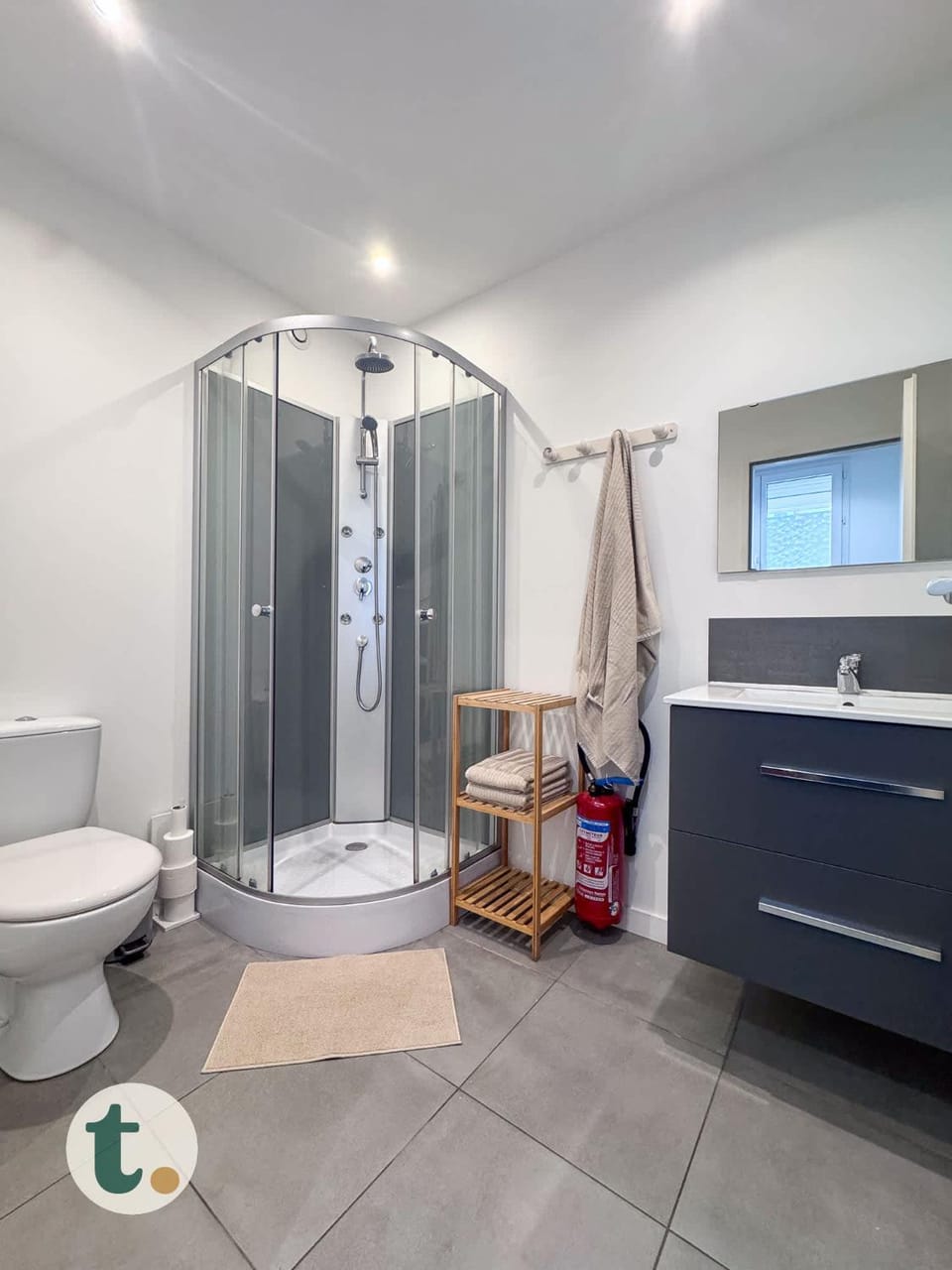 Shower, Toilet, Bathroom
