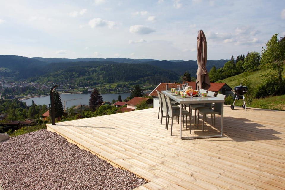 Patio, Natural landscape, View (from property/room), Balcony/Terrace, Dining area, Lake view, Mountain view