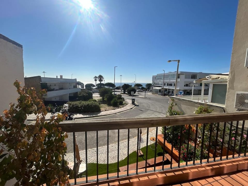 São Pedro Beach House Apartment in Estoril