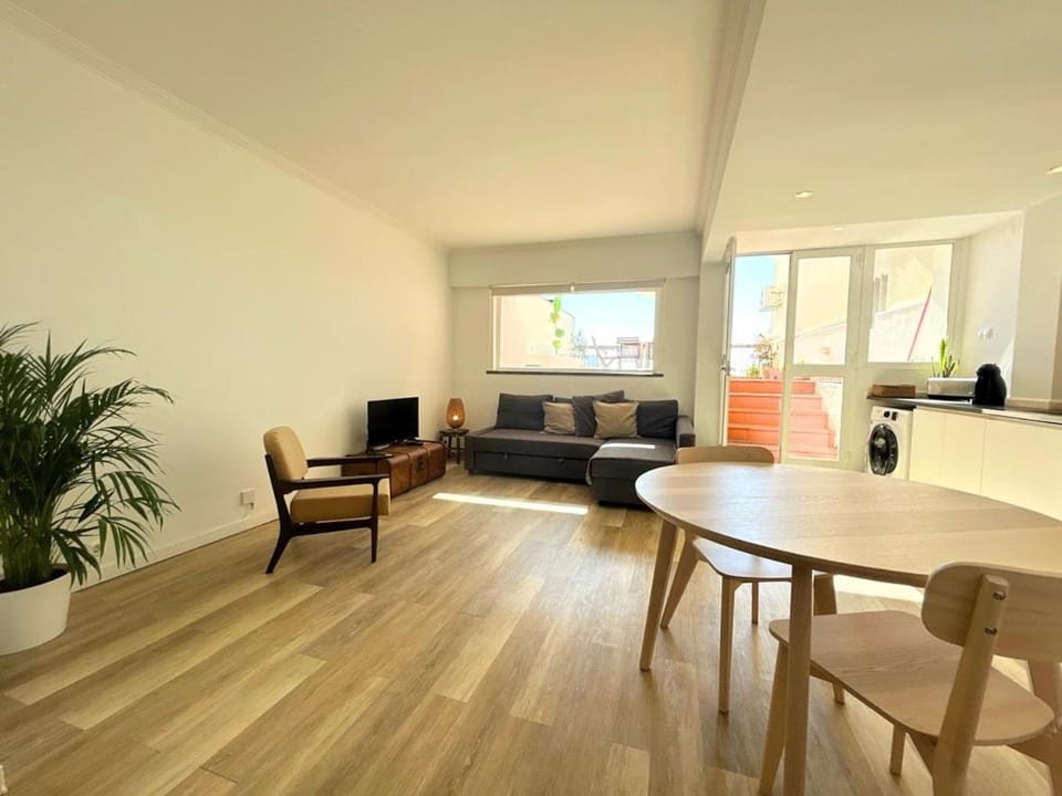 São Pedro Beach House Apartment in Estoril