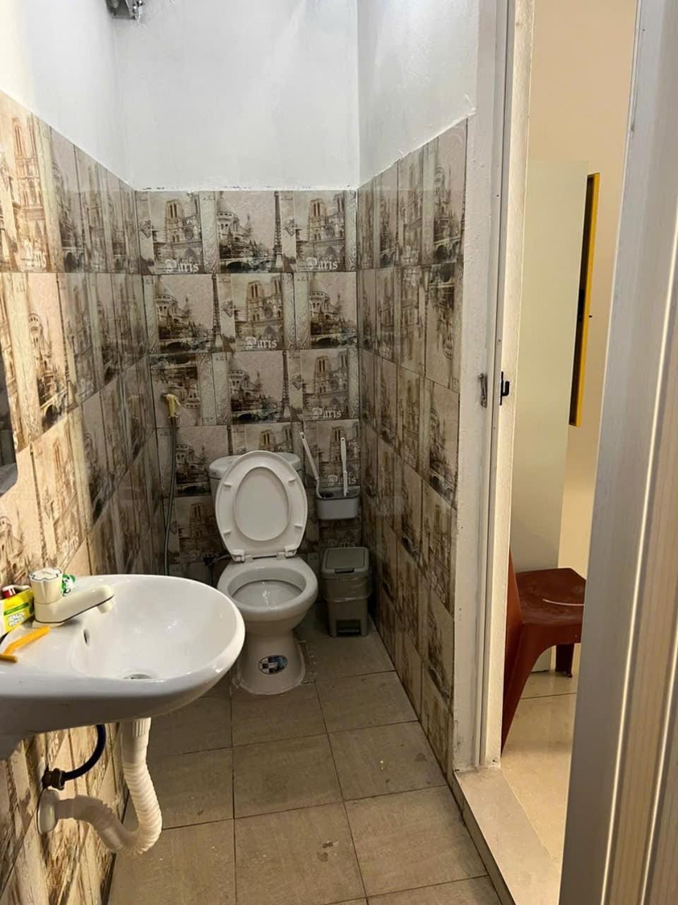 Toilet