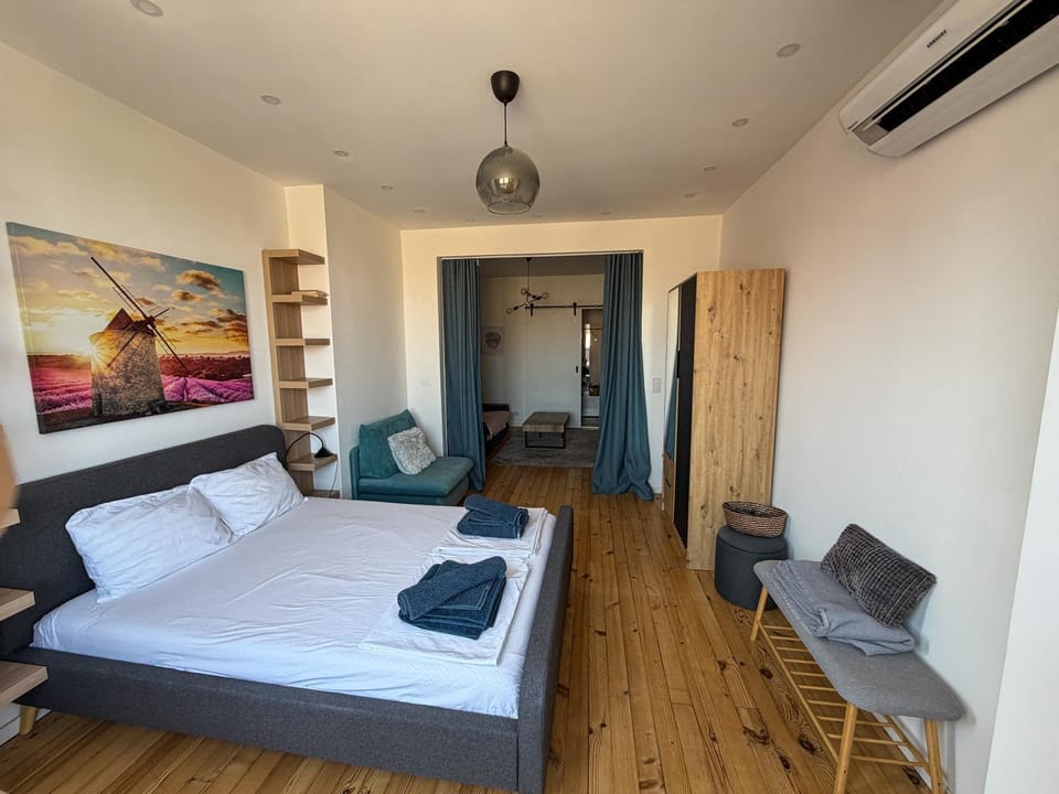 Serdika Central Stay - 2BD next to Serdika Metro Station Apartment in Sofia