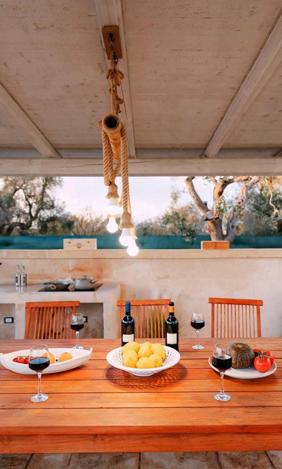 Food and drinks, Dining area, Drinks