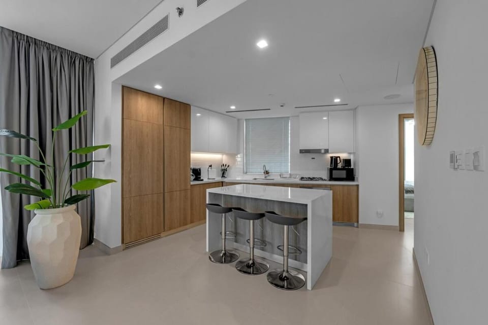 Waves - LIV Marina Luxe 2BR Apt with Dubai Marina Views Apartment in Dubai